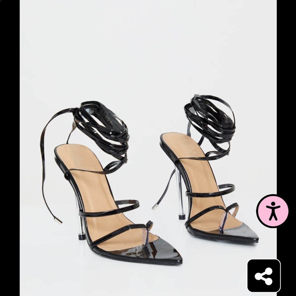**NEVER WORN** PRETTYLITTLETHING Black Toe Loop Metal Heel Sandals SIZE 41